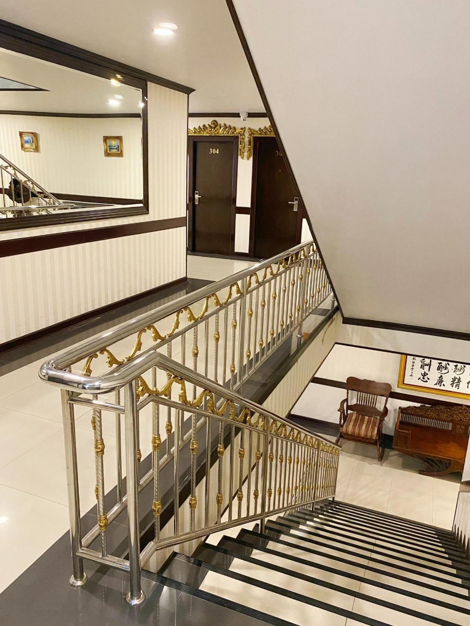 צ'יאנג מאי Romena Grand Hotel מראה חיצוני תמונה
