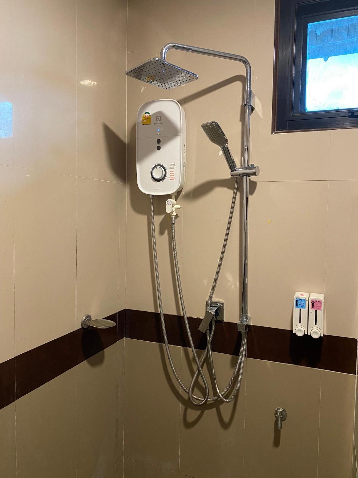צ'יאנג מאי Romena Grand Hotel מראה חיצוני תמונה