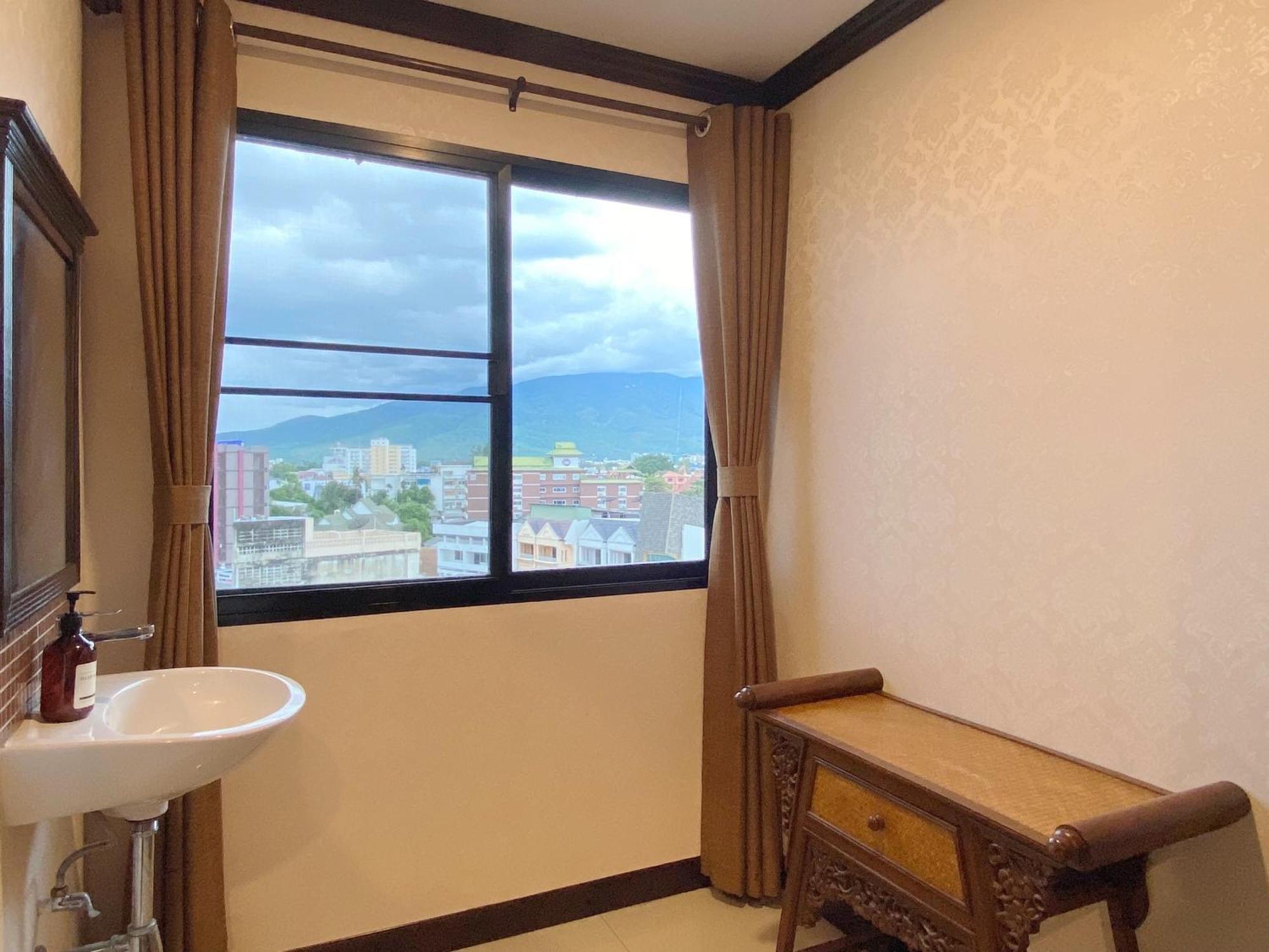 צ'יאנג מאי Romena Grand Hotel מראה חיצוני תמונה